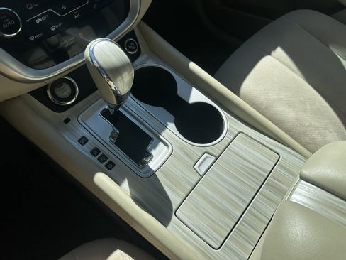 Used 2017 Nissan Murano SV image 27