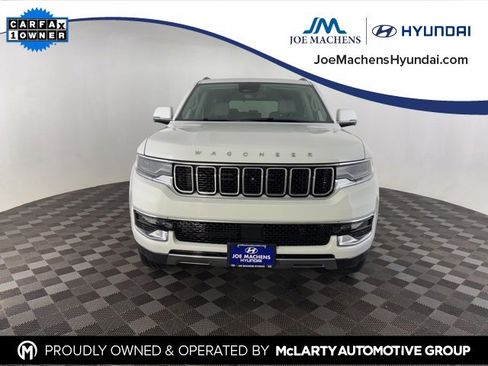 Used 2022 Jeep Wagoneer Series III w/ Premium Group I image 3