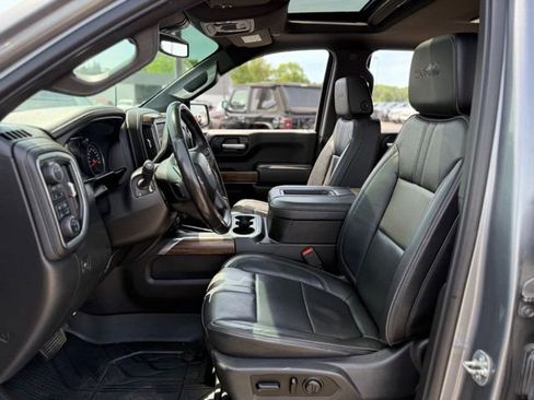 Used 2021 Chevrolet Silverado 1500 High Country AWD/4WD image 16