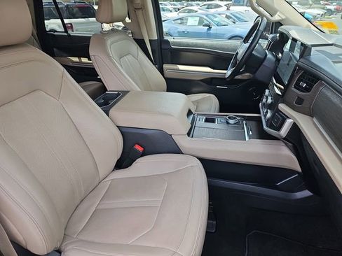 Certified 2024 Ford Expedition Max Limited RWD image 12