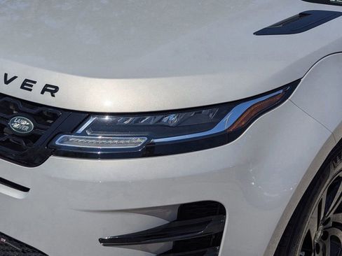 Used 2023 Land Rover Range Rover Evoque R-Dynamic S AWD/4WD image 9