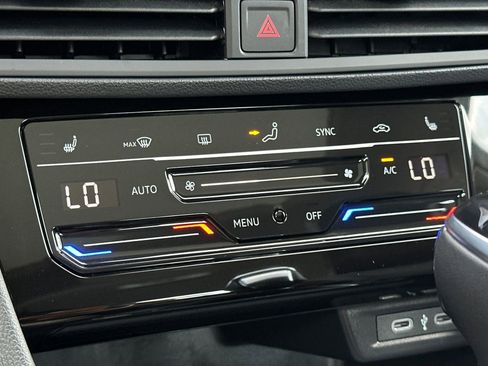 New 2026 Volkswagen Jetta SE image 17