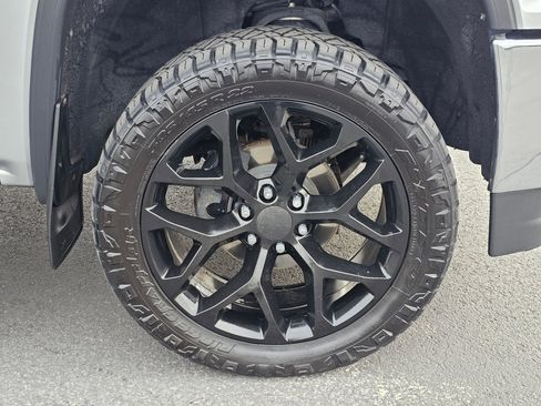 Used 2016 GMC Sierra 1500 SLE image 9