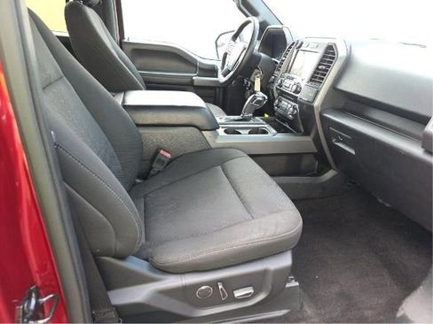 Used 2018 Ford F150 XLT w/ Equipment Group 302A Luxury AWD/4WD image 4
