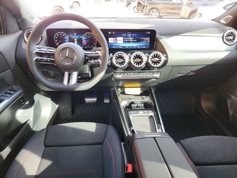 New 2025 Mercedes-Benz GLA 250 4MATIC image 14