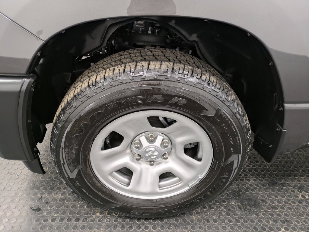 Used 2025 RAM 1500 Tradesman AWD/4WD image 7
