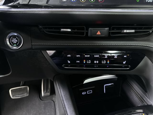 Used 2023 Buick Envision Essence w/ Sport Touring Package AWD/4WD image 17