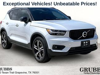 Used 2020 Volvo XC40 T5 R-Design AWD/4WD video 1
