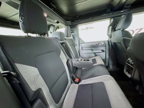 New 2025 Ford Bronco 4-Door image 28