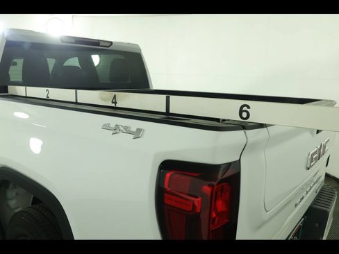 Used 2024 GMC Sierra 1500 Elevation AWD/4WD image 13