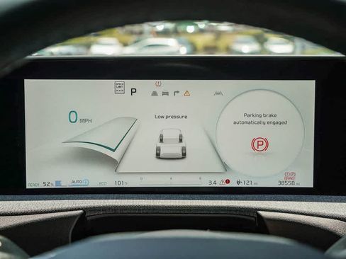 Certified 2023 Kia EV6 Wind w/ Wind Technology Package AWD/4WD image 23