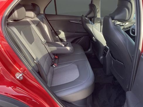 Certified 2023 Kia Niro EX image 34