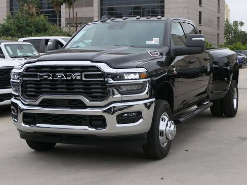 New 2026 RAM 3500 Tradesman AWD/4WD image 6