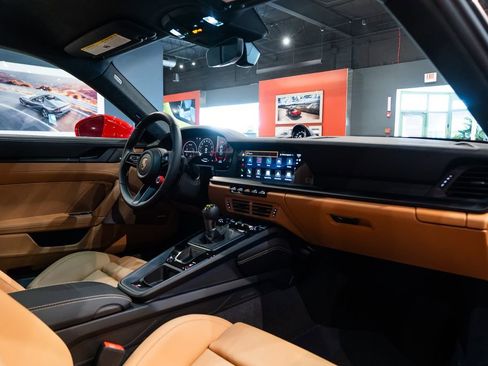 Used 2026 Porsche 911 GT3 RWD image 40