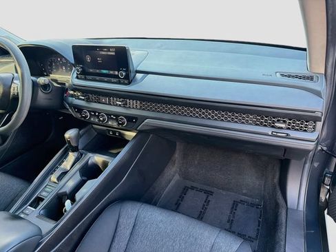 Used 2024 Honda Accord EX image 27