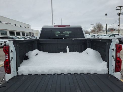 Used 2025 Chevrolet Silverado 1500 LT image 8