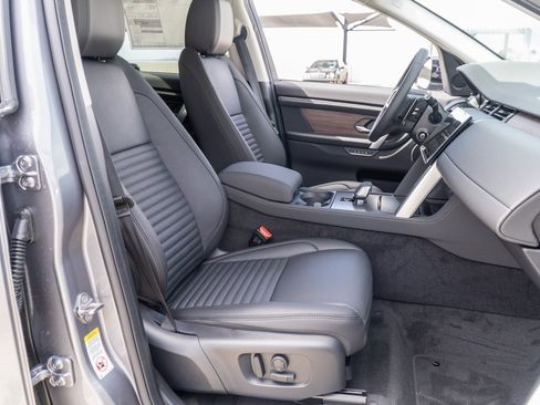 Used 2025 Land Rover Discovery Sport S image 20