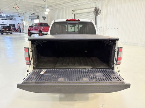 Used 2022 Nissan Frontier Pro-X RWD image 27
