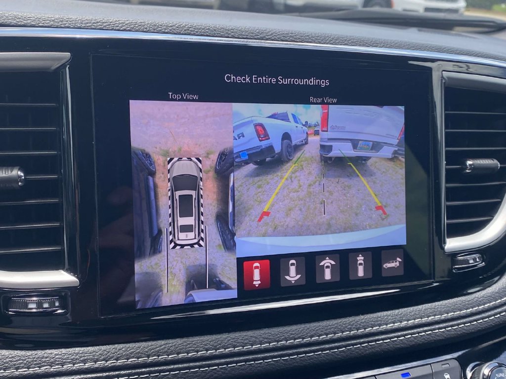 New 2027 Chrysler Pacifica Select FWD image 23