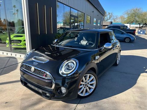 Used 2019 MINI Cooper S w/ Premium Package image 1