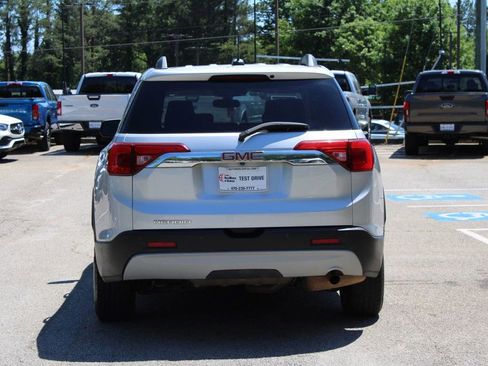 Used 2018 GMC Acadia SLT w/ LPO, Floor Liner Package FWD image 7