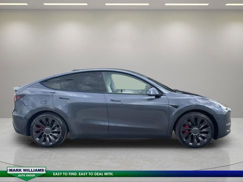Used 2020 Tesla Model Y Performance AWD/4WD image 2