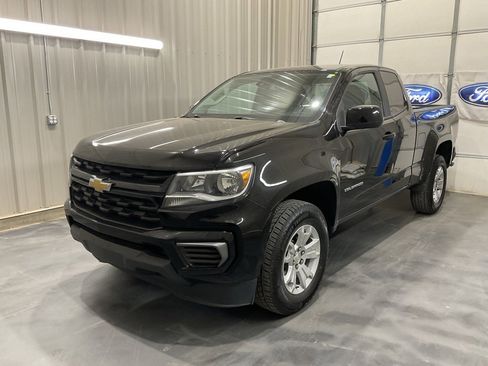 Used 2022 Chevrolet Colorado LT w/ Fleet Safety Package image 3