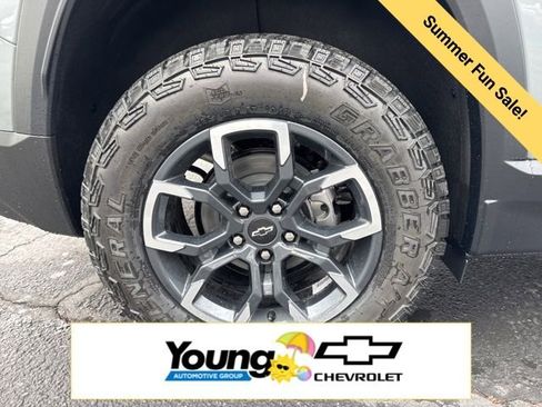 New 2026 Chevrolet Equinox ACTIV w/ Convenience Package III AWD/4WD image 9