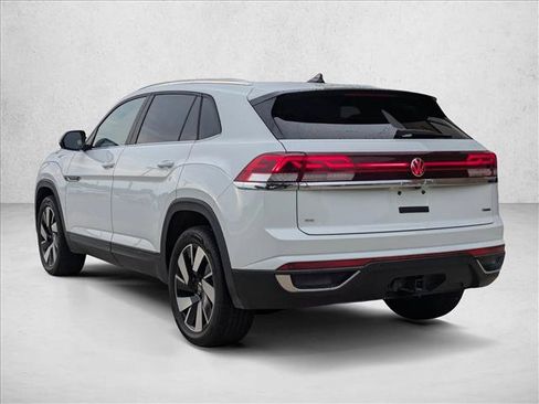Used 2024 Volkswagen Atlas Cross Sport SE w/ Panoramic Sunroof Package AWD/4WD image 8