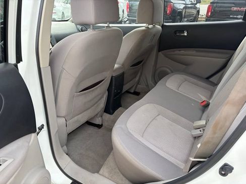 Used 2013 Nissan Rogue SV w/ Premium Pkg FWD image 23