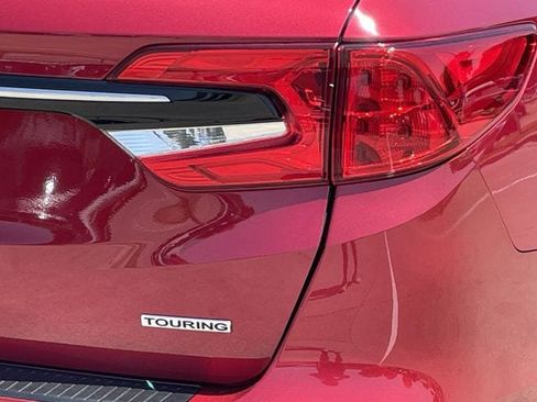 Certified 2024 Honda Odyssey Touring image 6