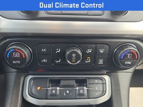 Used 2021 GMC Acadia SLE w/ Driver Convenience Package FWD image 7