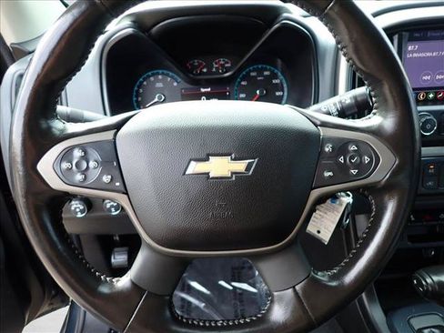 Used 2019 Chevrolet Colorado Z71 AWD/4WD image 12