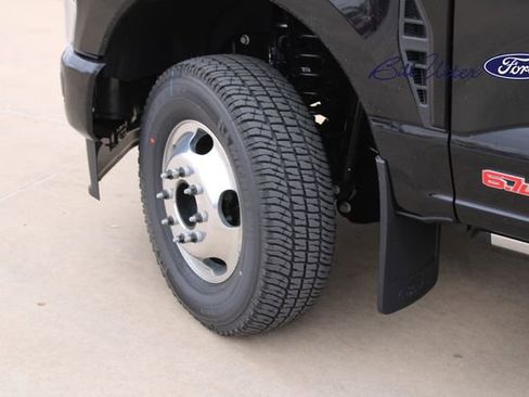 New 2026 Ford F350 Platinum image 5