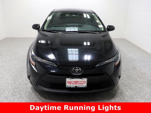 Used 2024 Toyota Corolla LE image 3