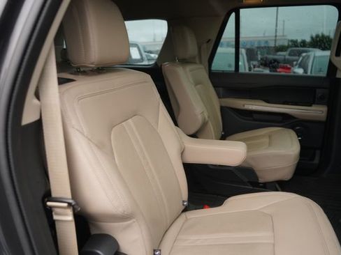 Used 2023 Ford Expedition Max Limited AWD/4WD image 19