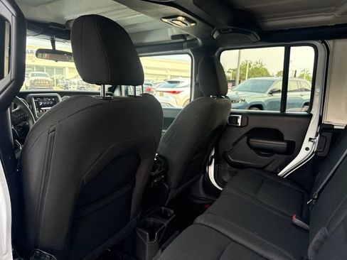 Used 2023 Jeep Wrangler Unlimited Sport AWD/4WD image 23
