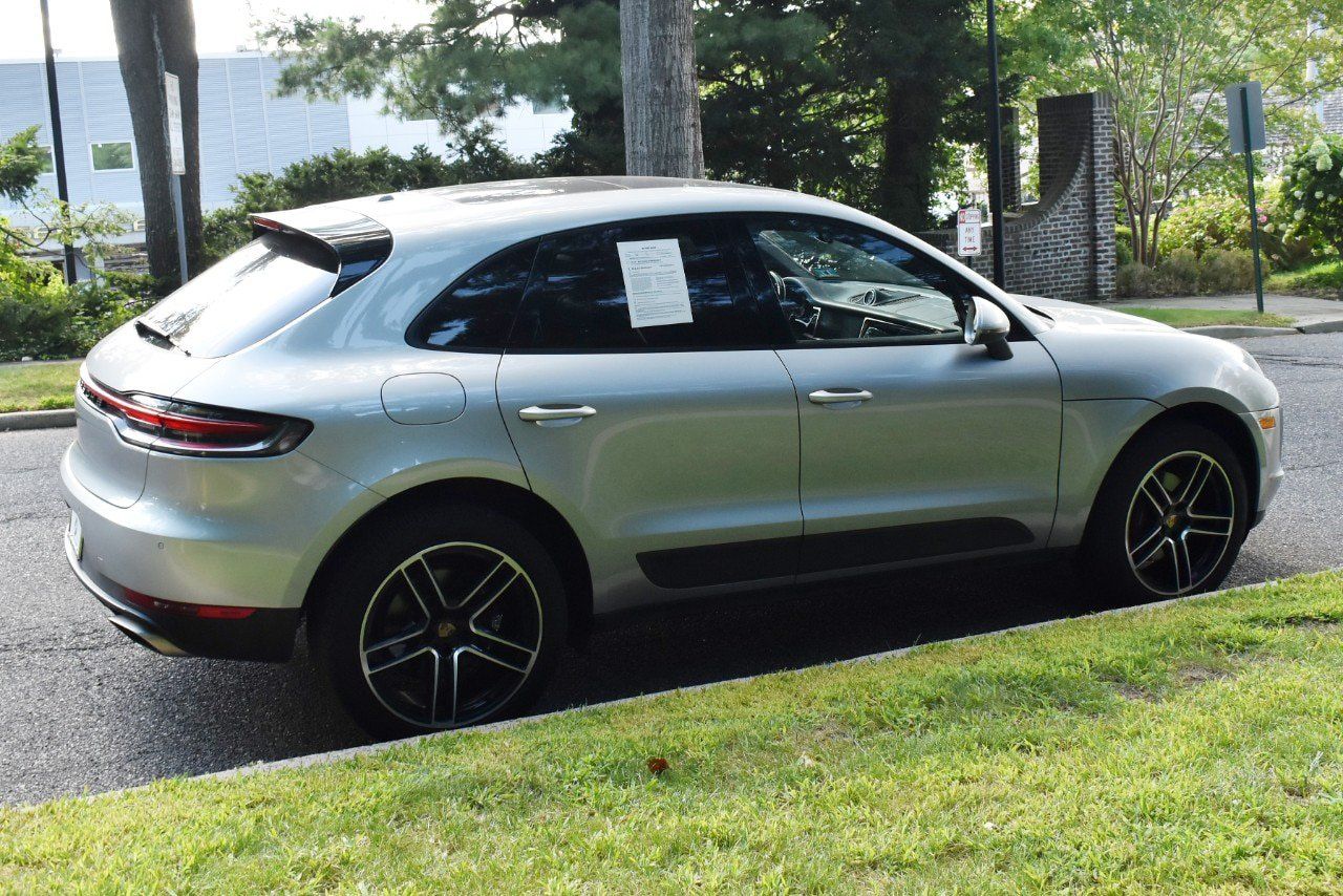 Used 2020 Porsche Macan AWD/4WD image 6