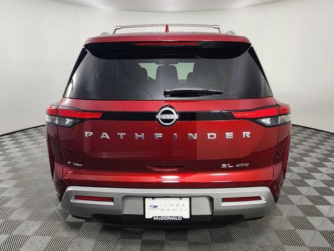 Used 2023 Nissan Pathfinder SL AWD/4WD image 4