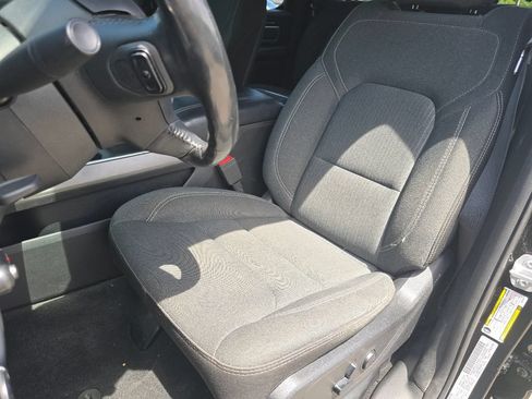 Used 2019 RAM 1500 Big Horn AWD/4WD image 19