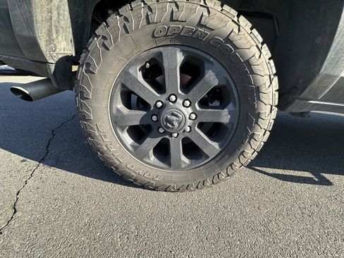 Used 2022 RAM 2500 Laramie image 7