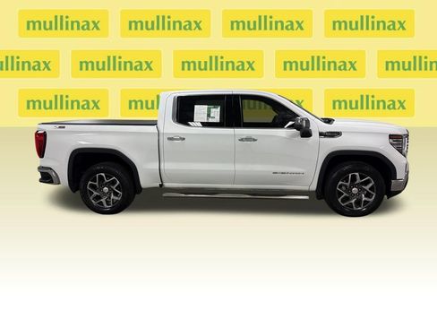 Used 2023 GMC Sierra 1500 SLT AWD/4WD image 20