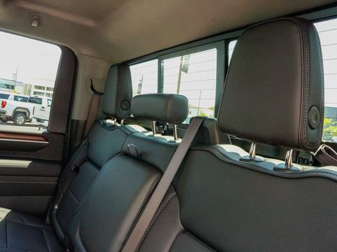 New 2026 GMC Sierra 2500 Denali w/ Denali Reserve Package AWD/4WD image 13