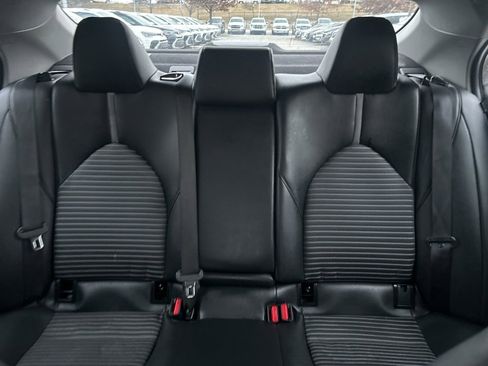 Used 2024 Toyota Camry SE image 24
