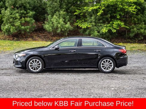 Used 2019 Mercedes-Benz A 220 4MATIC image 4