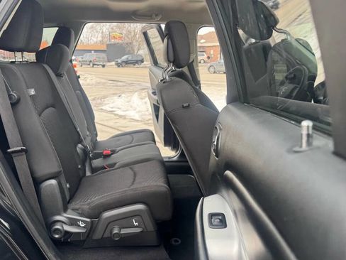 Used 2018 Dodge Journey SE w/ Blacktop Package image 21
