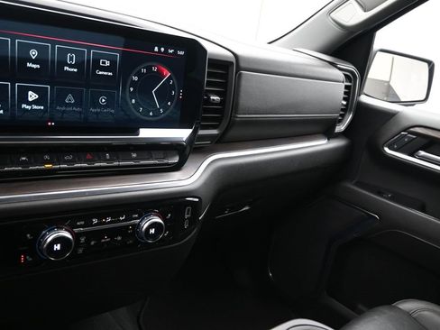 Certified 2024 GMC Sierra 1500 SLT image 25