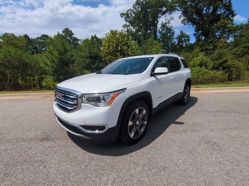Used 2019 GMC Acadia SLT FWD image 3