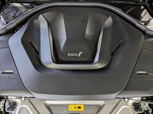 Used 2025 BMW i4 eDrive40 w/ M Sport Package image 24