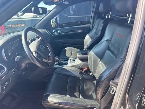 Used 2018 Jeep Grand Cherokee Trailhawk w/ Trailhawk Luxury Group AWD/4WD image 7